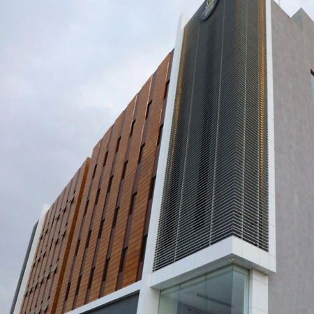 قولدن سكوير طريق الرياض Golden Square Riyadh Road 海米斯穆谢特 外观 照片