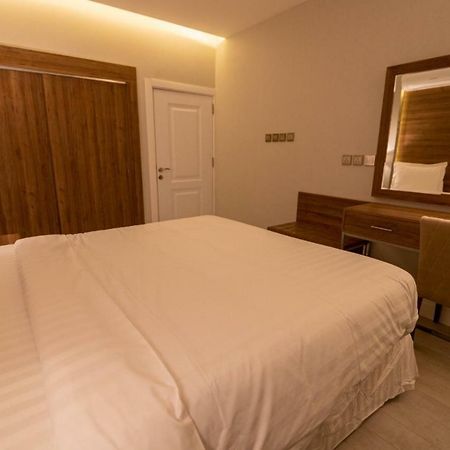 قولدن سكوير طريق الرياض Golden Square Riyadh Road 海米斯穆谢特 外观 照片